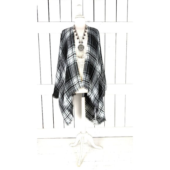 Black white plaid checker fringe blanket kimono cover up cardigan jacket one siz - Picture 1 of 6